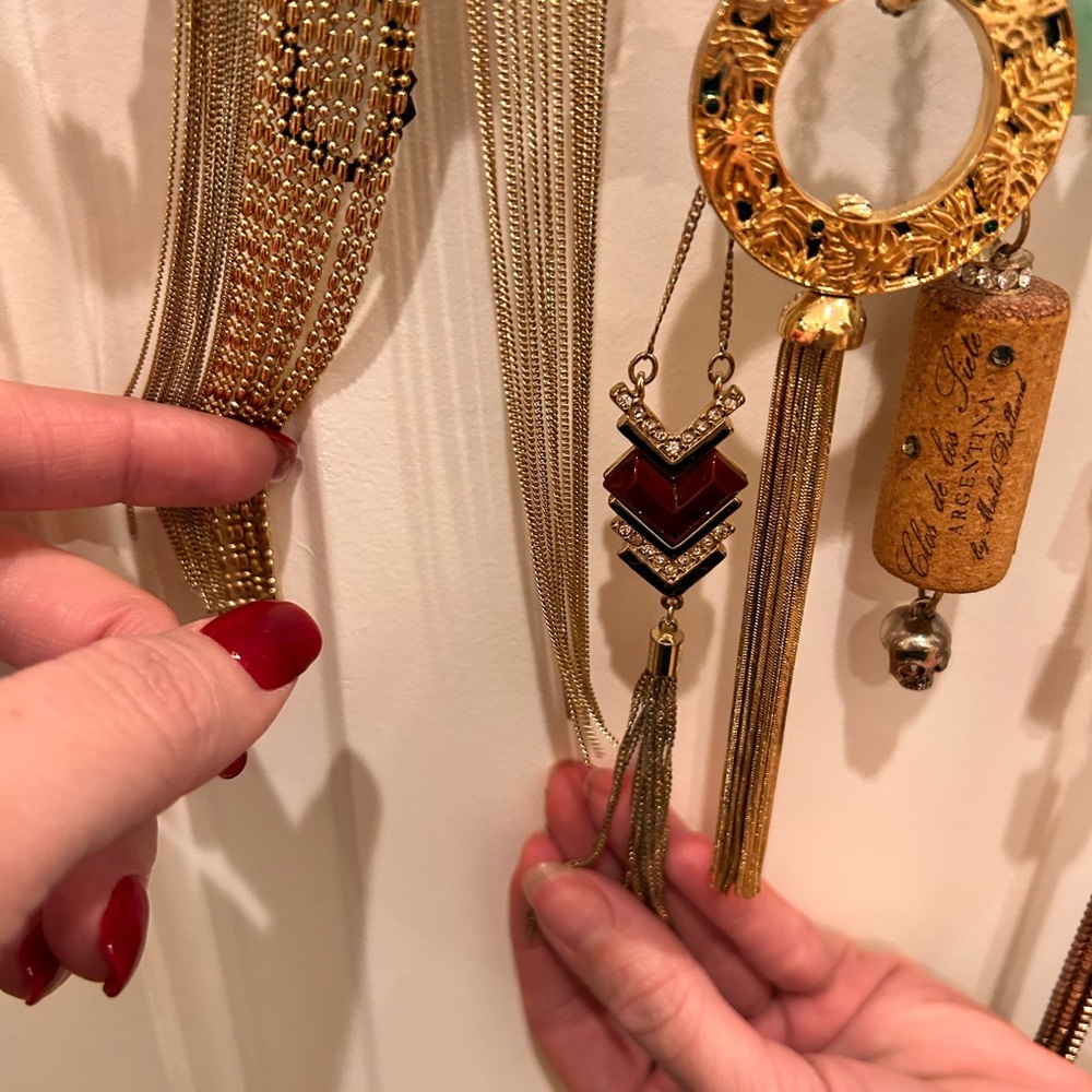 Multiple Necklace Collection - Picture 6 of 9